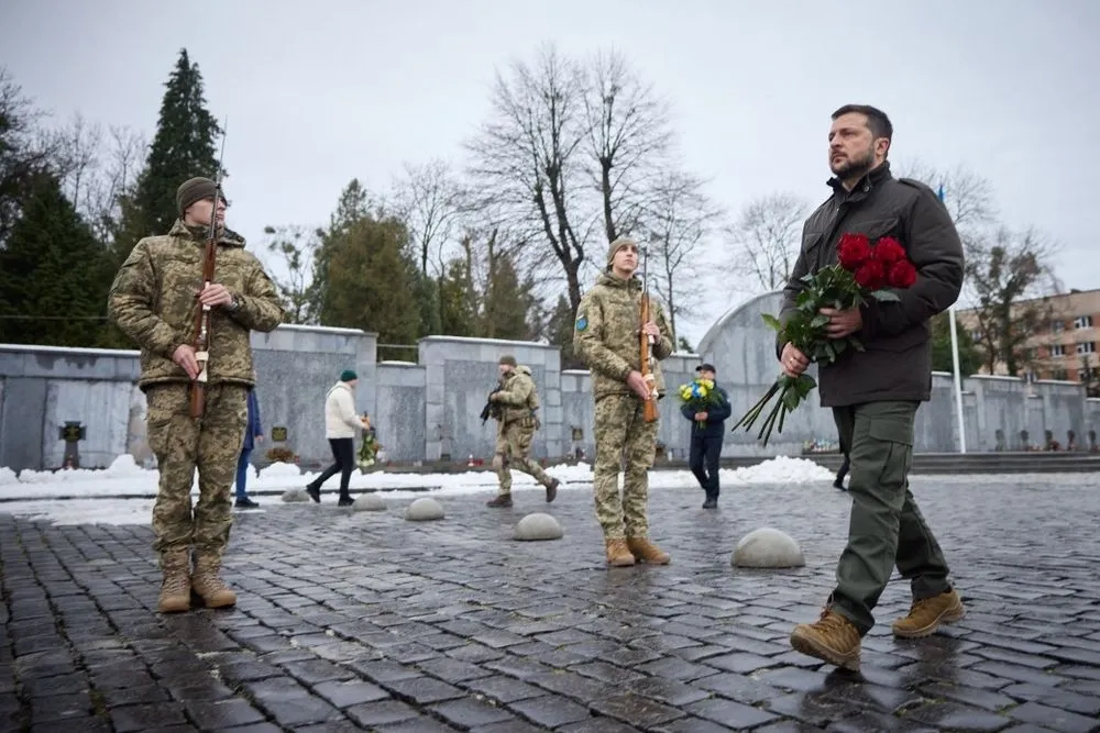 "We remember the price of our freedom and independence": Zelensky honors the memory of fallen Ukrainian soldiers on Mars Field in Lviv