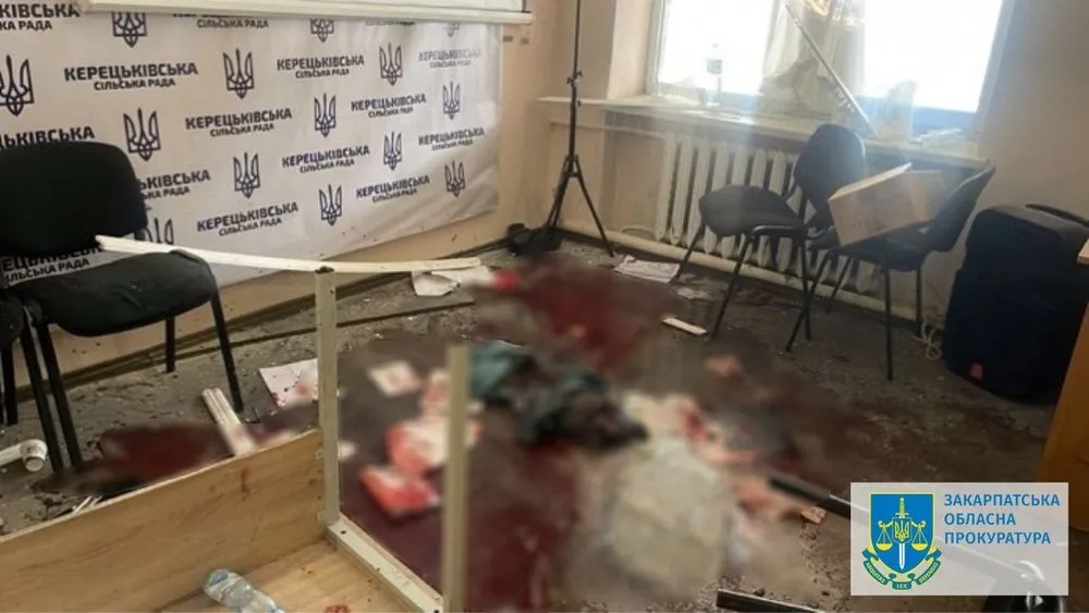 Подрыв гранат депутатом на Закарпатье: семеро пострадавших в тяжелом состоянии, подрывник в реанимации