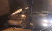 18 автомобилей столкнулись в российском иркутске из-за лужи на дороге (видео)