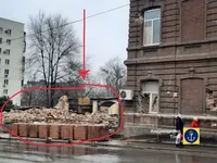 Замітають сліди: росіяни в окупованому Маріуполі демонтують головну катівню