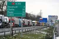 Польські перевізники з 18 грудня планують знову блокувати пункт пропуску "Ягодин-Дорогуськ"