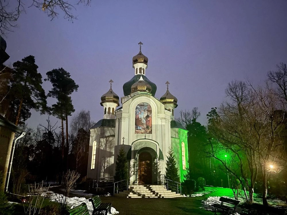 В бучанском храме Петра и Павла впервые провели литургию на украинском языке