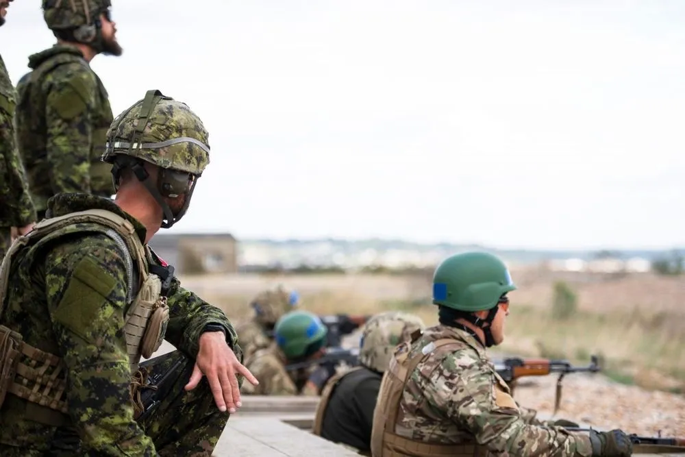 Латвия до конца года подготовит еще более 1500 украинских военных 