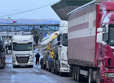 Блокада на кордоні з Польщею: у черзі на трьох пунктах пропуску понад 2 тис. вантажівок