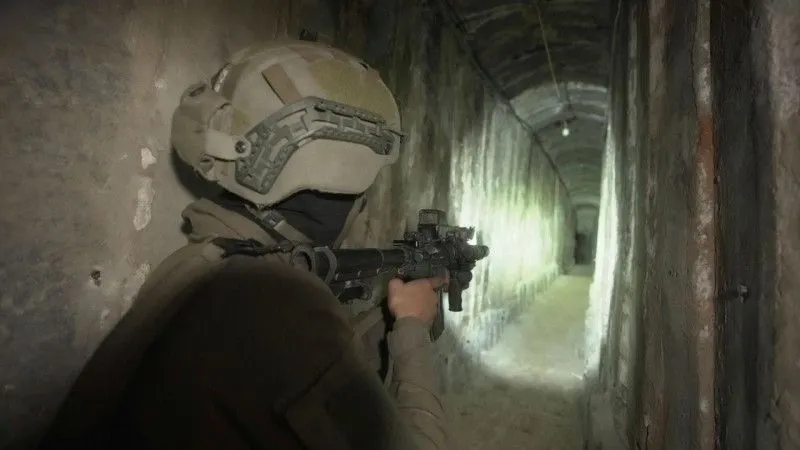 Israeli army finds tunnels of Hamas leaders in the center of Gaza