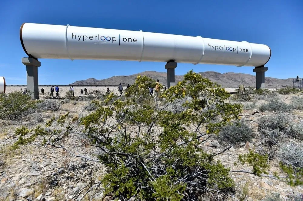 Компанія з будівництва швидкісних тунелів Hyperloop One закривається і звільняє співробітників - Bloomberg