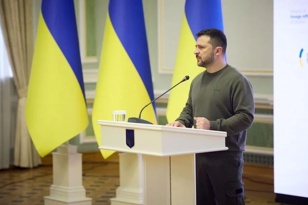 He presented the awards and thanked them for their work in the interests of Ukraine: Zelensky congratulated Ukrainian diplomats on their professional holiday