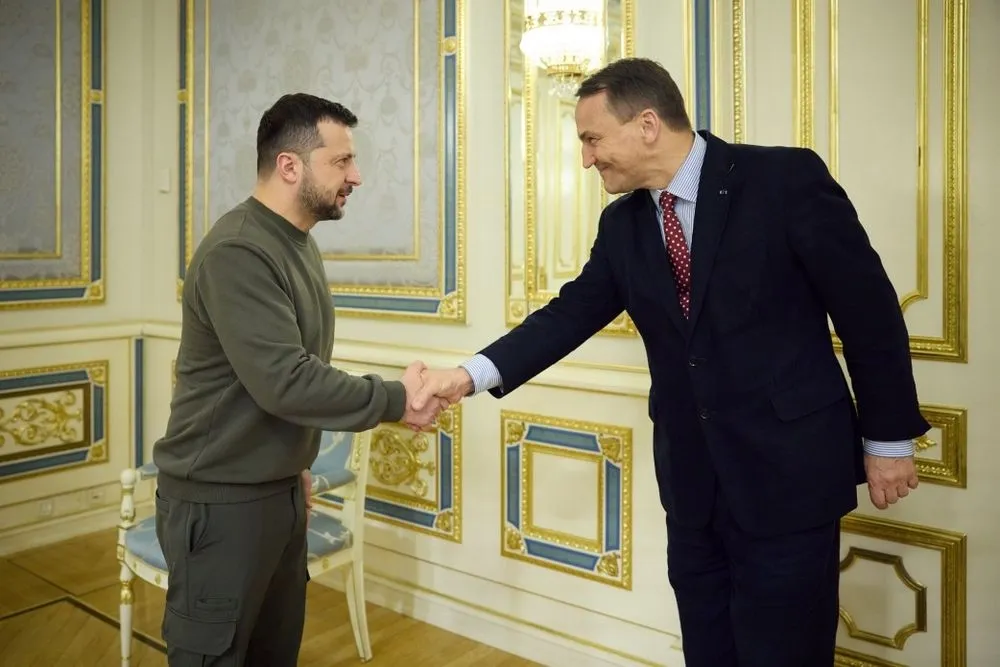 zelenskyy-and-polish-foreign-minister-discuss-defense-cooperation