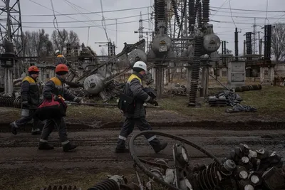 Five power workers wounded in shelling of frontline TPP