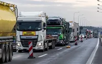 Truck traffic resumed: Polish farmers complete blockade in front of Medyka-Shehyni checkpoint
