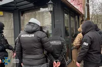 Volyn region exposes gang of racketeers who extorted money from wounded Ukrainian soldier