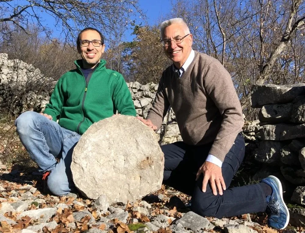 Старовинний гравірований камінь, знайдений в Італії, може бути найдавнішою картою зоряного неба