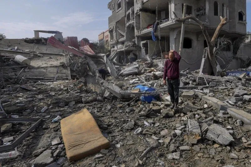 At least 68 killed in Gaza by Israeli airstrike 