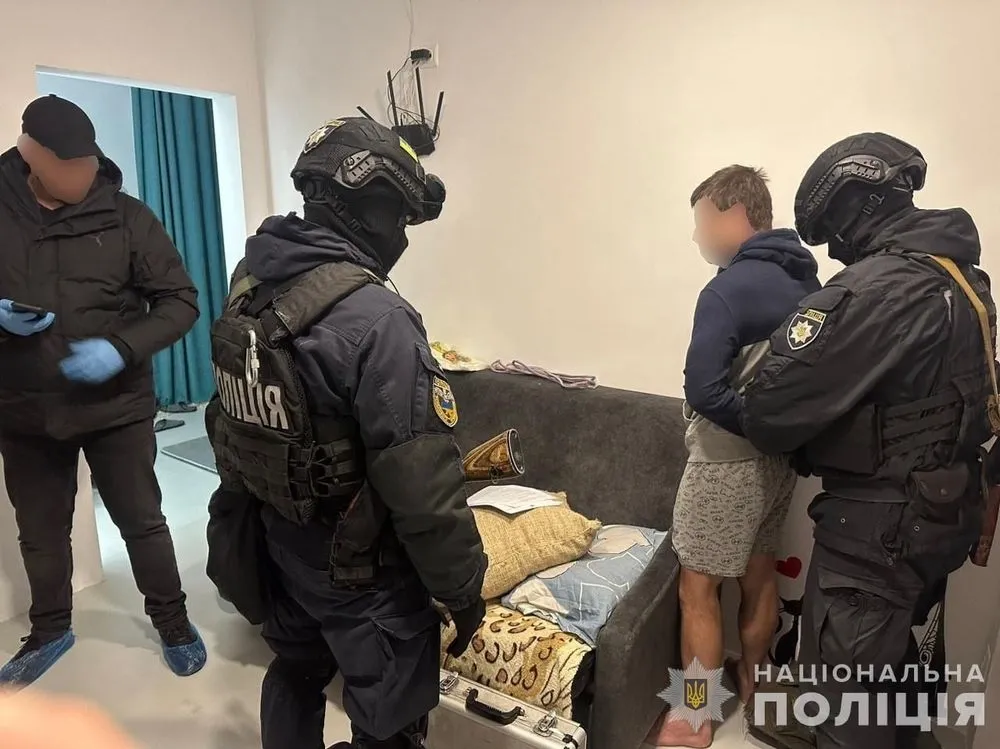 Criminal group detained in Dnipropetrovs'k region: its members are suspected of robbery and embezzlement of millions of hryvnias