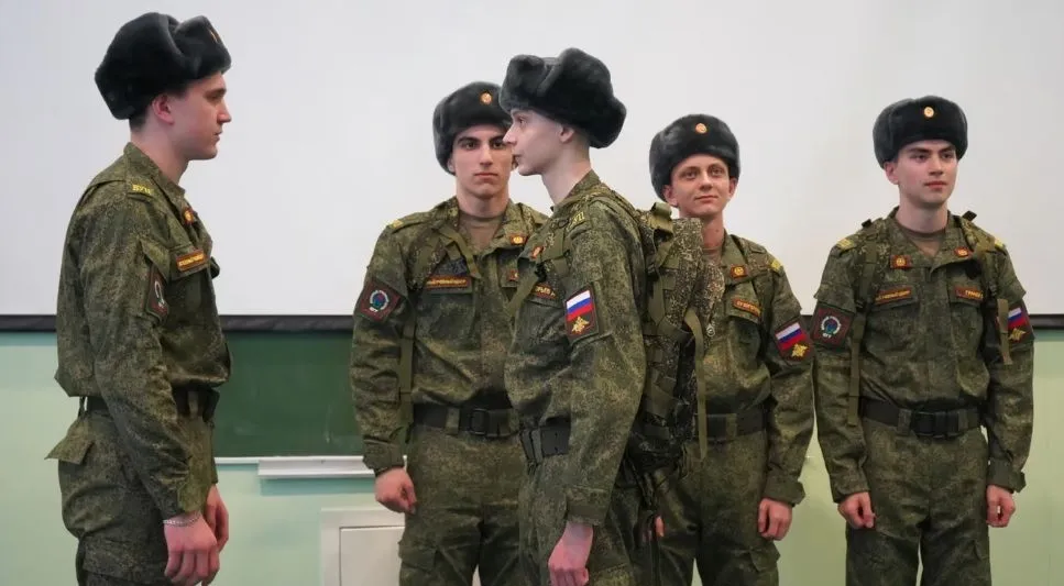 cherez-vtraty-na-fronti-rf-pryskoriuie-pidhotovku-molodshykh-leitenantiv-hur