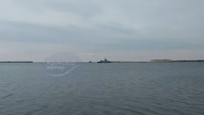 Вход в Севастопольскую бухту прикрывают российские МРК "Циклон" и катер "Грачонок"