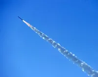 Вибухи у Києві: уламок ракети впав на території парку в Голосіївському районі