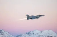 Украина поблагодарила Норвегию за помощь в подготовке пилотов F-16