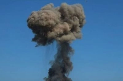 Powerful explosions in Crimea near Yevpatoriya