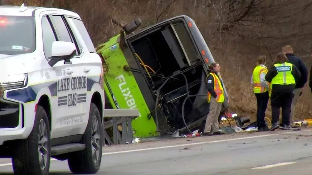1 person killed, 11 injured in passenger bus crash in the US