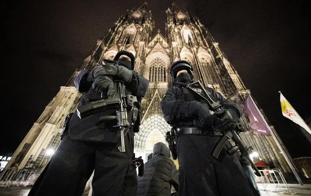 terrorists-wanted-to-ram-cologne-cathedral-with-a-car-with-explosives-media