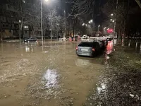 У Києві ліквідовують пошкодження водогону на Борщагівці