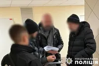 Помогал уклонистам уезжать за границу: бывшему советнику главы Администрации Президента доложено о подозрении