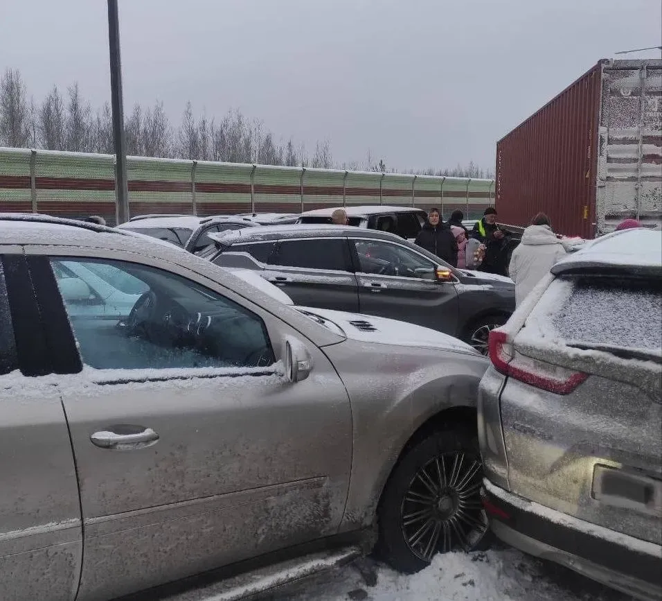 More than 30 cars collided in Russia: four people died, including a child
