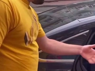 Kyiv taxi driver fined for refusing to serve passengers in Ukrainian - language ombudsman