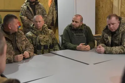 Умєров та Залужний відвідали позиції воїнів на Харківщині: обговорили ситуацію на Куп'янському напрямку