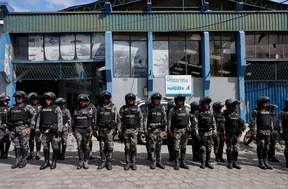 police-detain-about-330-gang-members-in-ecuador