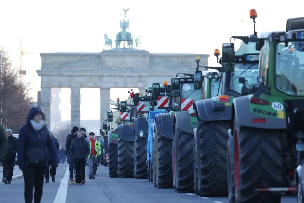 farmers-protests-continue-in-germany-bundestag-offers-farmers-to-negotiate