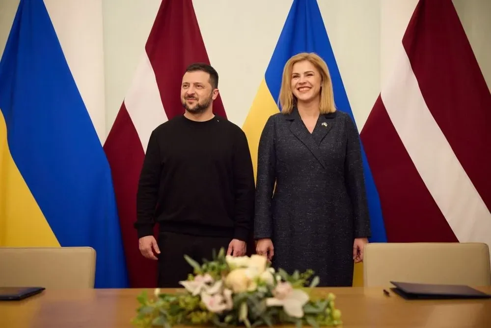 Зеленский и премьер Латвии обсудили путь Украины к членству в ЕС и НАТО