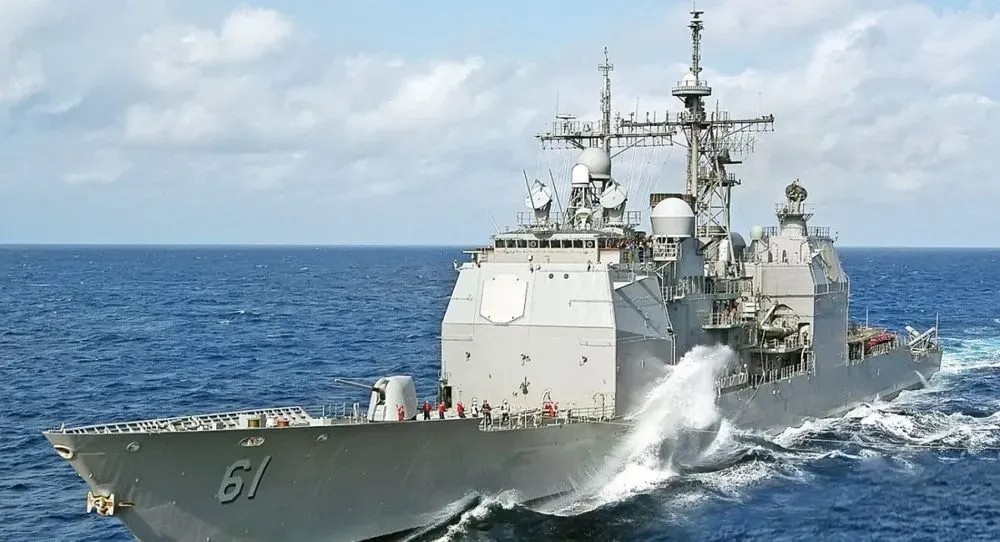 CNN: хуситы нанесли удары по военным кораблям США и Великобритании