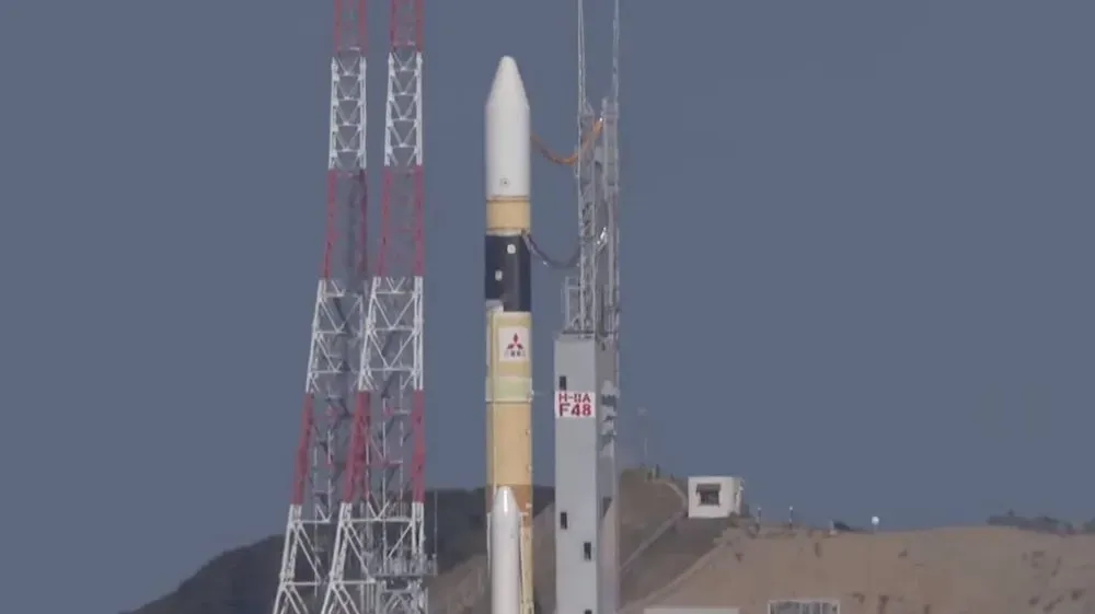 Японія запустила ракету з розвідувальним супутником на борту