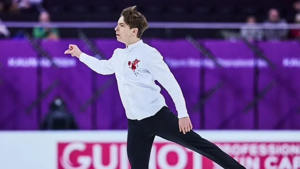 figure-skater-shmuratko-performed-with-a-bloody-spot-in-the-free-skate-program-of-the-2024-european-championships