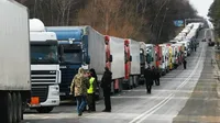 Страйк польських перевізників: перед заблокованими КПП скупчилося близько 1100 вантажівок 