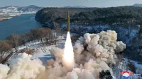 Северная Корея заявила, что испытала твердотопливную гиперзвуковую ракету