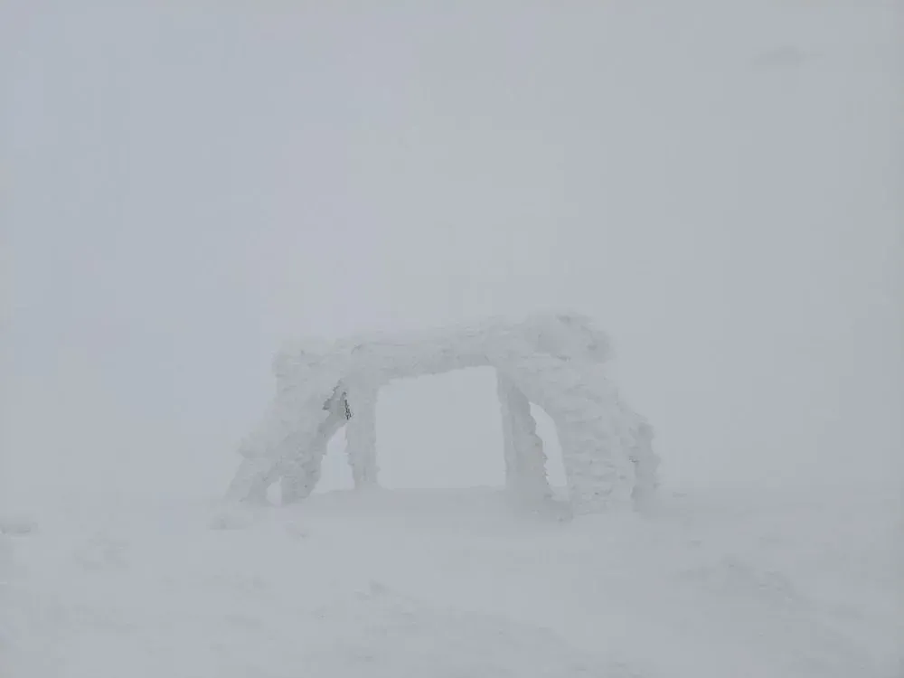 Tourists are advised not to go to the mountains: there is a threat of avalanches in the Carpathians