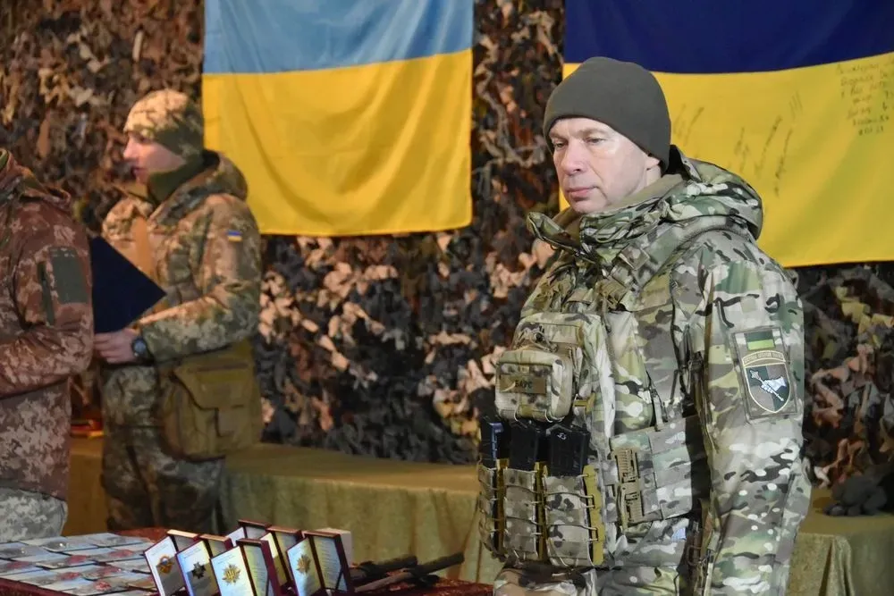they-are-directly-performing-combat-missions-syrsky-shows-footage-of-visit-to-ukrainian-soldiers