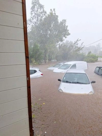 Cyclone Belal hits French island of Réunion, first victim reported