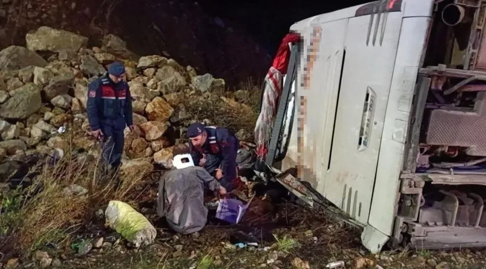 nine-people-were-killed-in-a-bus-accident-in-turkey
