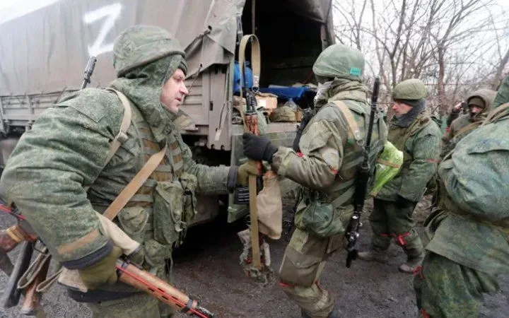 Про підозру повідомили зрадникам з ТОТ, які брали участь у ворожих "м’ясних" штурмах під Бахмутом та Лисичанськом