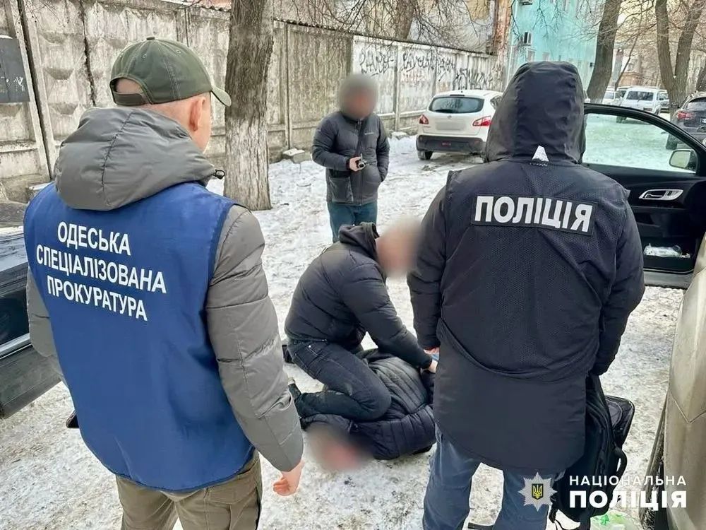 a-private-entrepreneur-was-exposed-in-odesa-for-demanding-a-bribe-from-a-military-man-for-assistance-in-obtaining-a-disability-certificate-for-his-mother