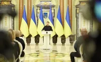 Зеленский вручил еще 30 сертификатов на квартиры Героям Украины и родным погибших Героев
