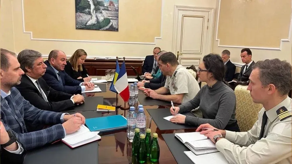 Україна та Франція підписали угоду про гарантування якості товарів оборонного призначення