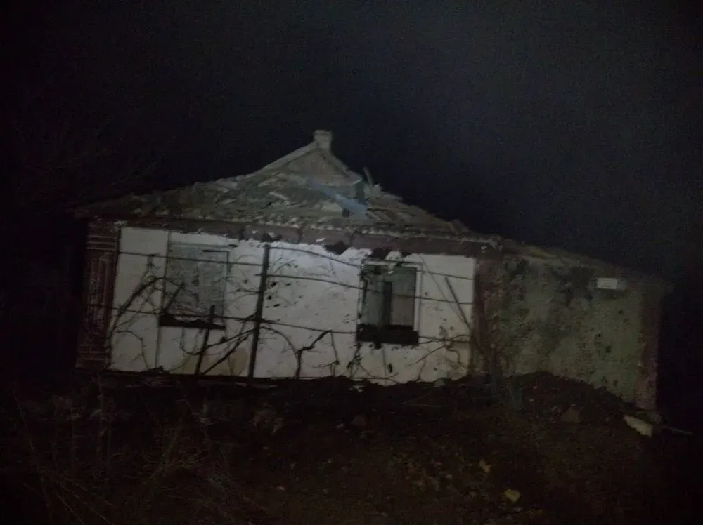 occupants-dropped-four-guided-bombs-on-a-village-in-kherson-region-residential-buildings-were-hit