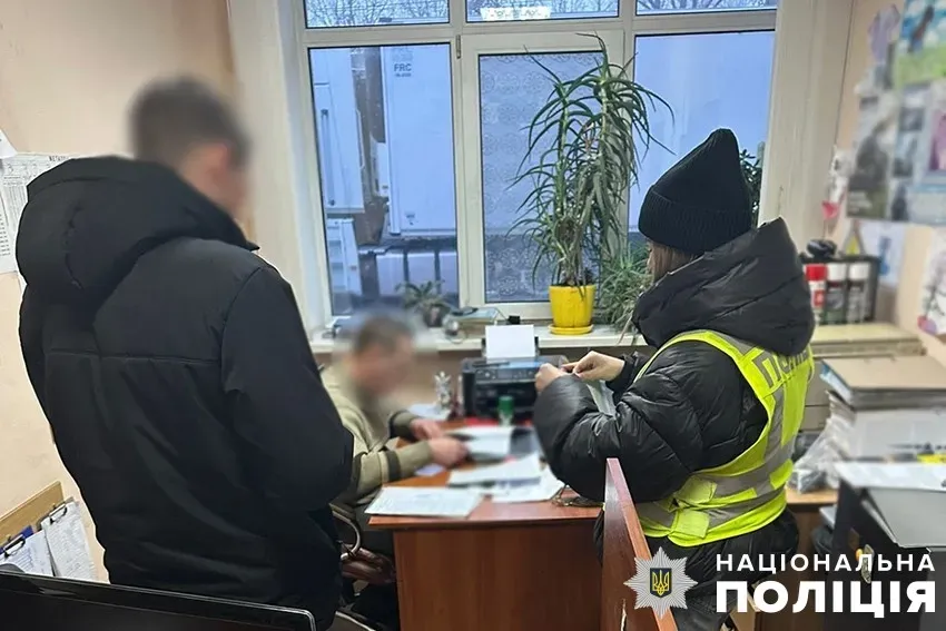 They spent about a million hryvnias: in Kyiv, heads of municipal enterprises are suspected of embezzlement in the purchase of road equipment