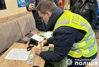 У Києві затримали лікаря, який виготовляв фіктивні документи для ухилянтів