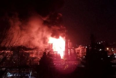 Масштабна пожежа в російському туапсе: ймовірно, є "приліт" по нафтопереробному заводу